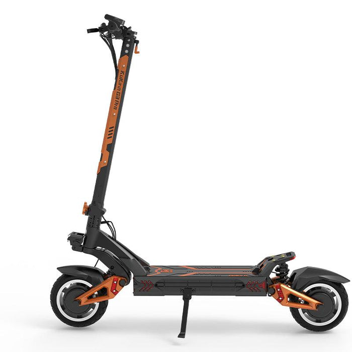 KuKirin G3 Pro elscooter sedd från sidan med dubbla motorer och terrängdäck