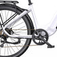 Närbild av OneSport OT05 Pro elcykel med navväxel och vitt kedjeskydd