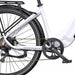 Närbild av OneSport OT05 Pro elcykel med navväxel och vitt kedjeskydd