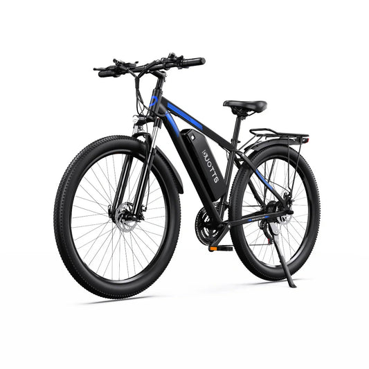 Duotts C29 Pro elcykel med 750W motor och 29-tums däck – svart och blå design, sedd framifrån från vinkel
