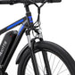Närbild på Duotts C29 Pro elcykel – framgaffel, LED-strålkastare och grovmönstrat framdäck
