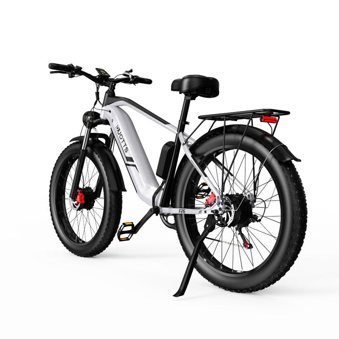  Närbild på motor och LCD-display på Duotts F26 Pro elcykel – tydlig visning av tekniska detaljer.