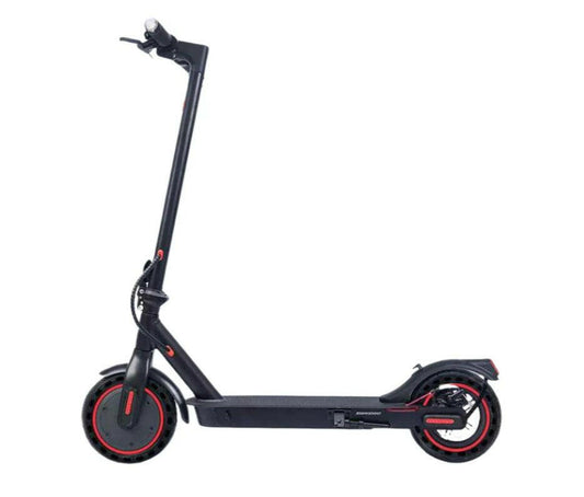 EcoDrift E9 Pro elscooter i svart färg, visad från sidan med röda detaljer, 8,5-tums punkteringsfria däck och stilren stadsvänlig design.