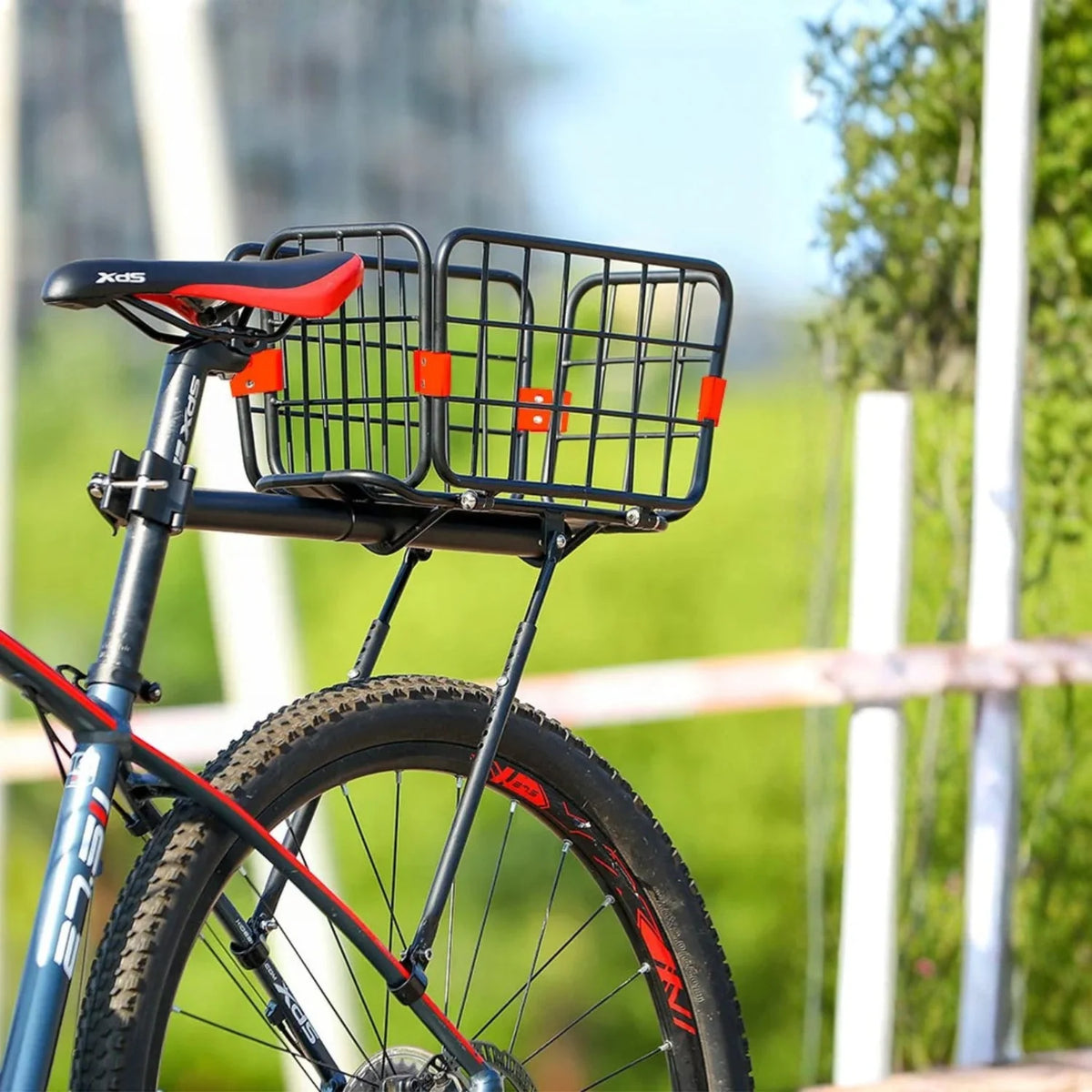 Smart pakethållare cykel med korg