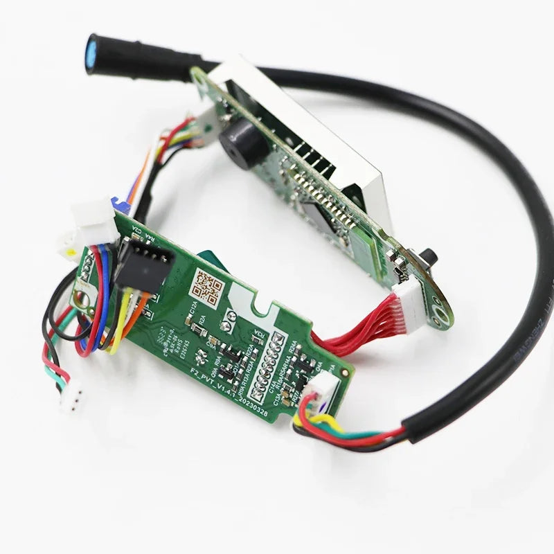 Produktinformation om Instrumentdisplay med LED-skärm och anslutning via Bluetooth-kort – Ninebot F2, F2 Plus och F2 Pro