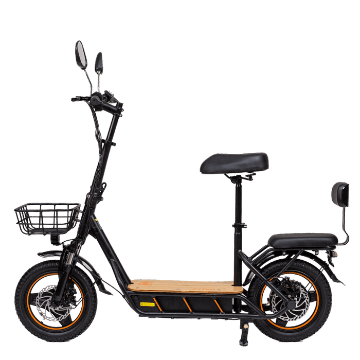 KuKirin C1 Pro elscooter med passagerarsadel, sidobackspeglar och frontkorg – idealisk för stadstrafik och vardagsresor